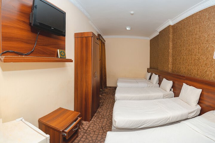 Room 8 of 21