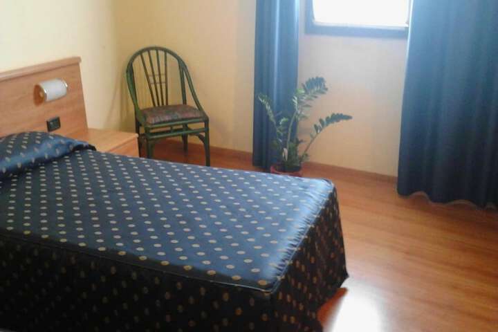 Room 13 of 60