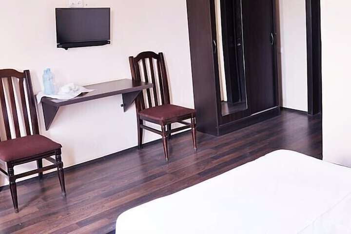 Room 5 of 21