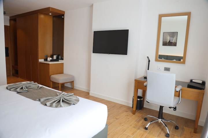 Room 15 of 56