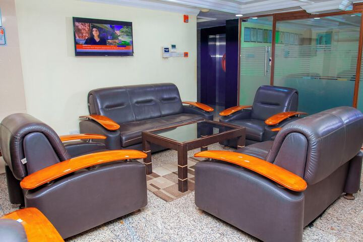 Entrance & Lobby