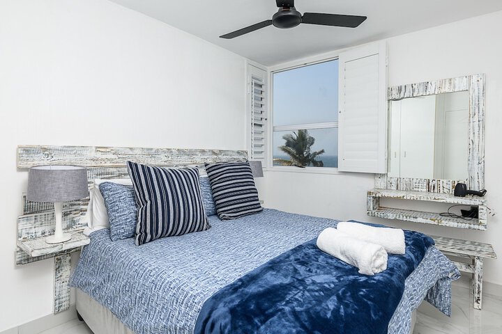 Room 2 of 51