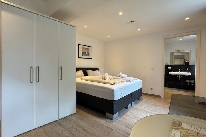 Room 25 of 69