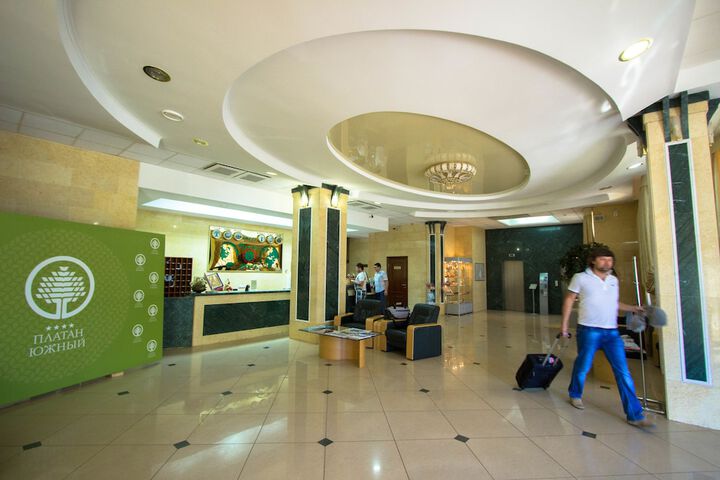 Hotel 2 of 113