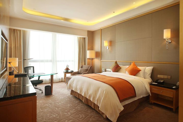 Room 4 of 23