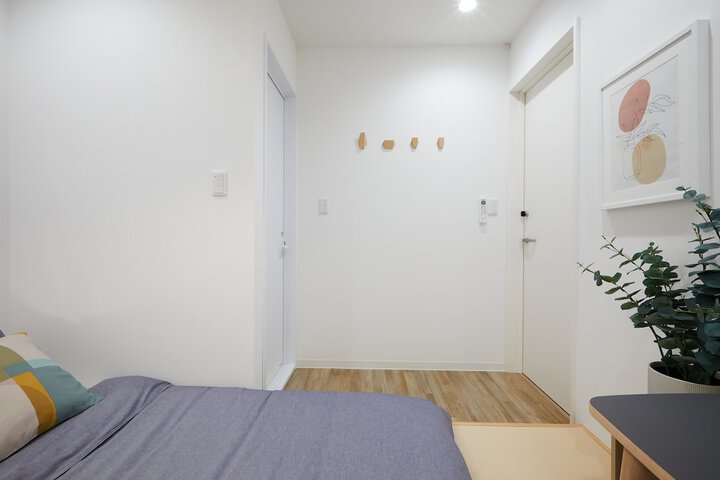 Room 18 of 86