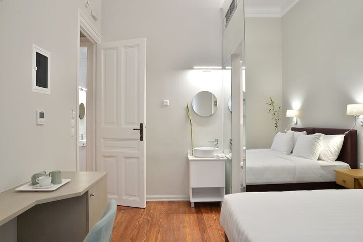 Room 19 of 30