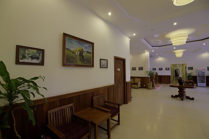 Hotel Interior 7 of 88