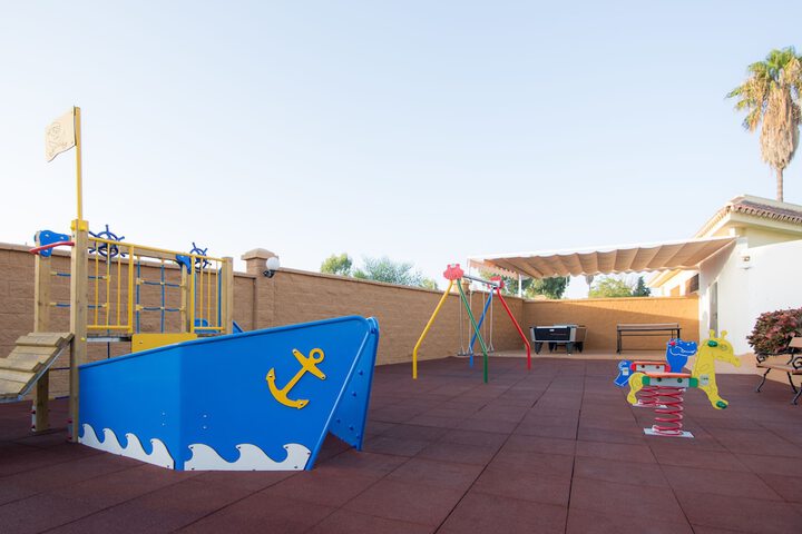 Children's play area - outdoor