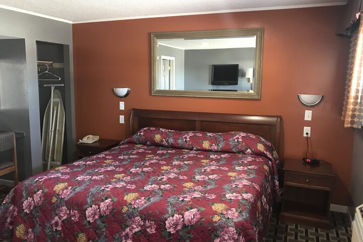 Room 5 of 26