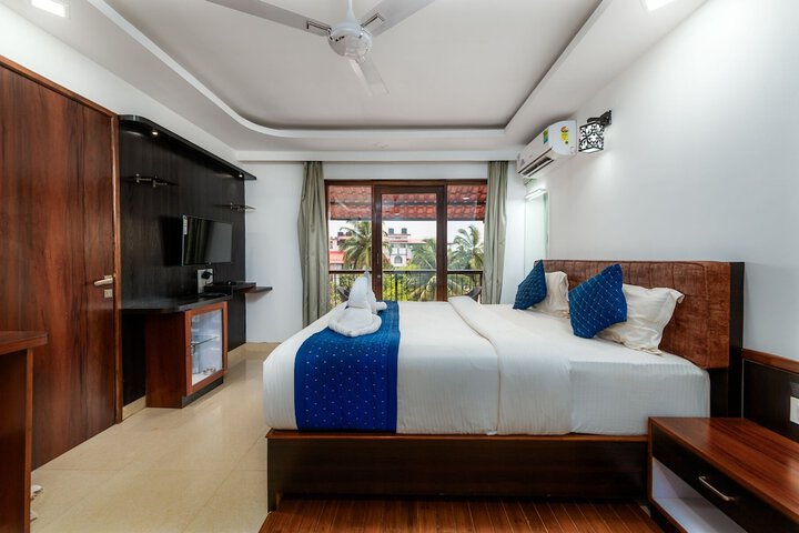 Room 3 of 20