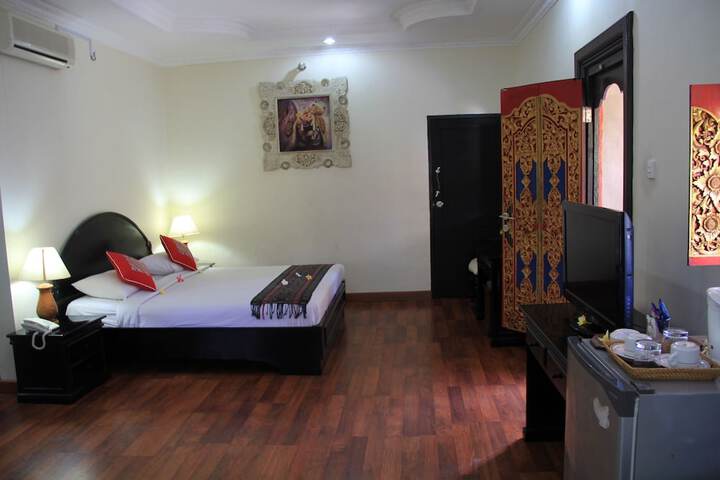 Room 12 of 64