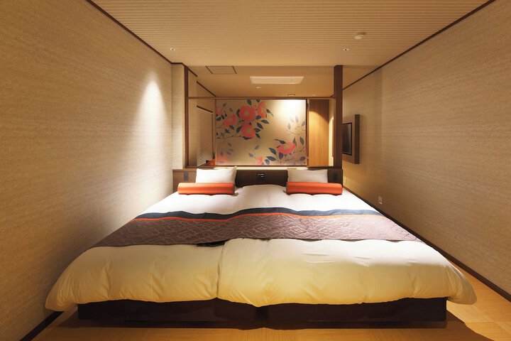 Room 7 of 40