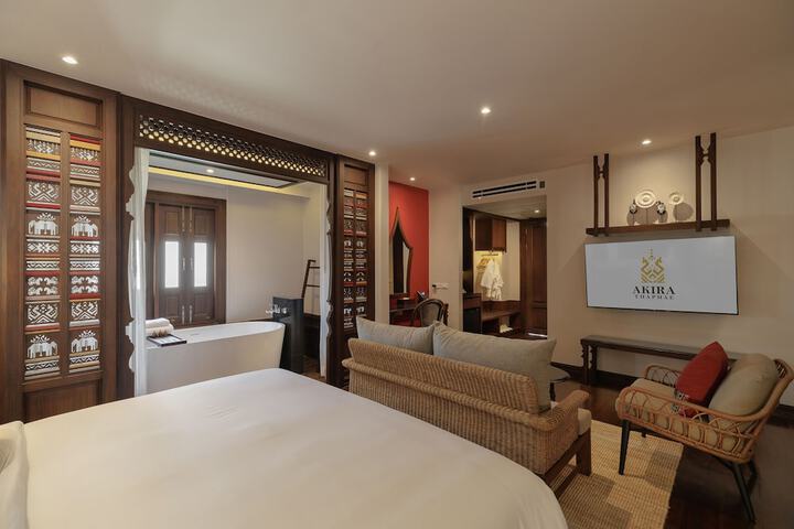 Room 4 of 46