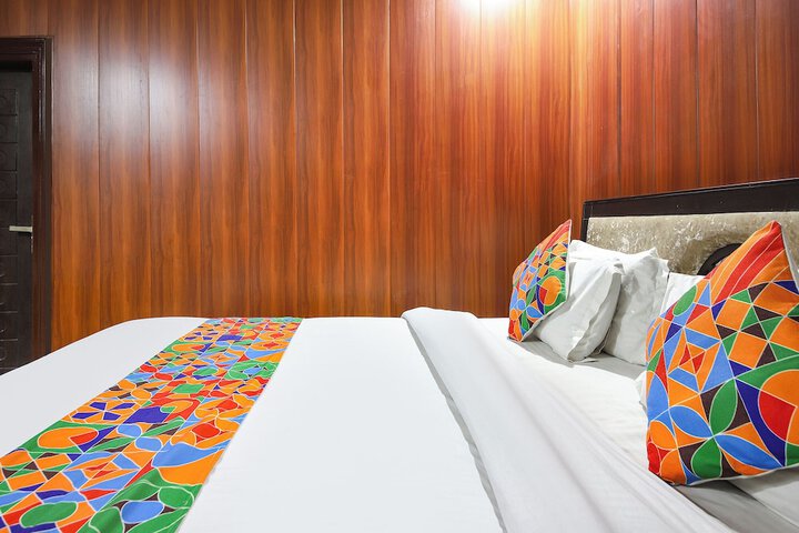 Room 15 of 31