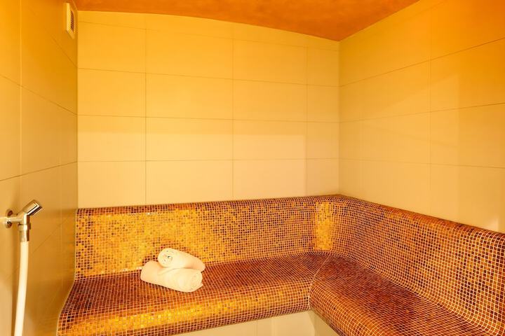 Spa 32 of 49