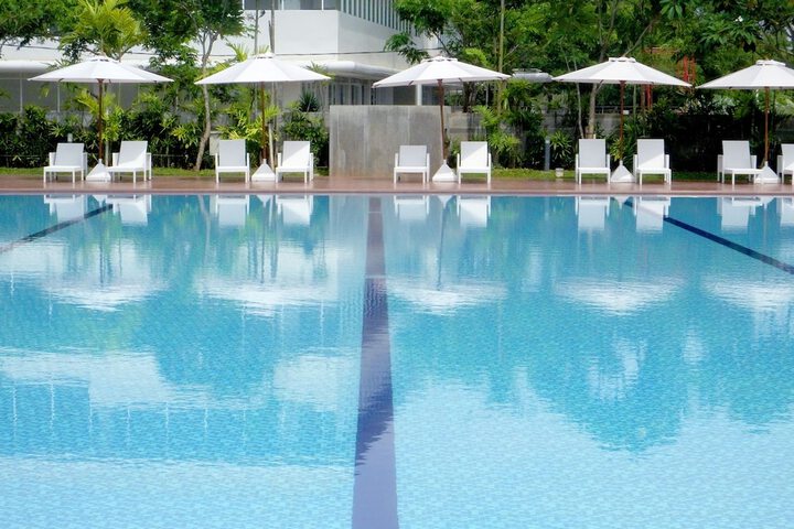 Pool 22 of 28