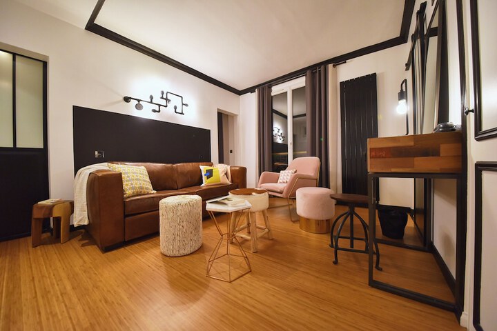 Room 27 of 47