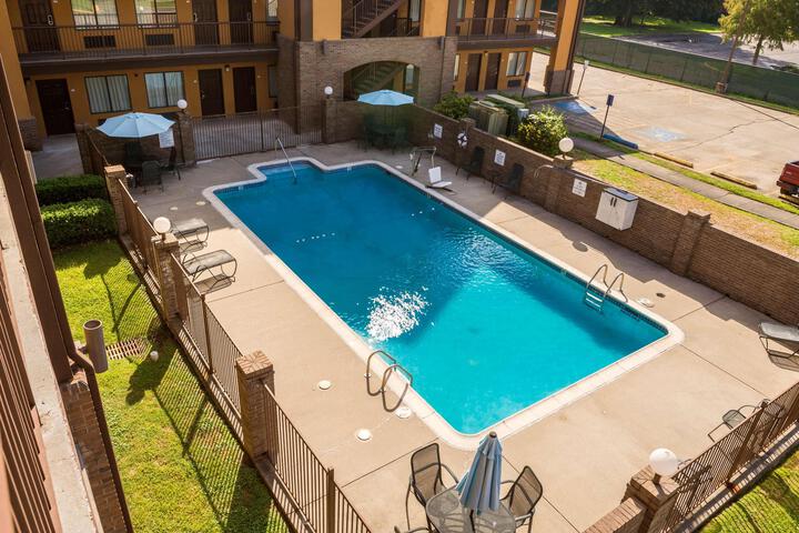 Pool 57 of 58