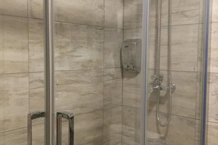 Room 11 of 21