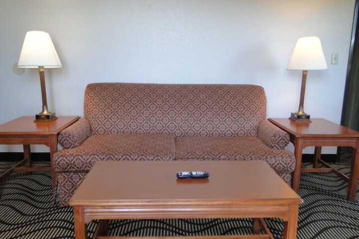 Room 20 of 38