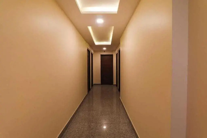 Room 9 of 10