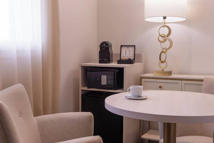 Room 14 of 39