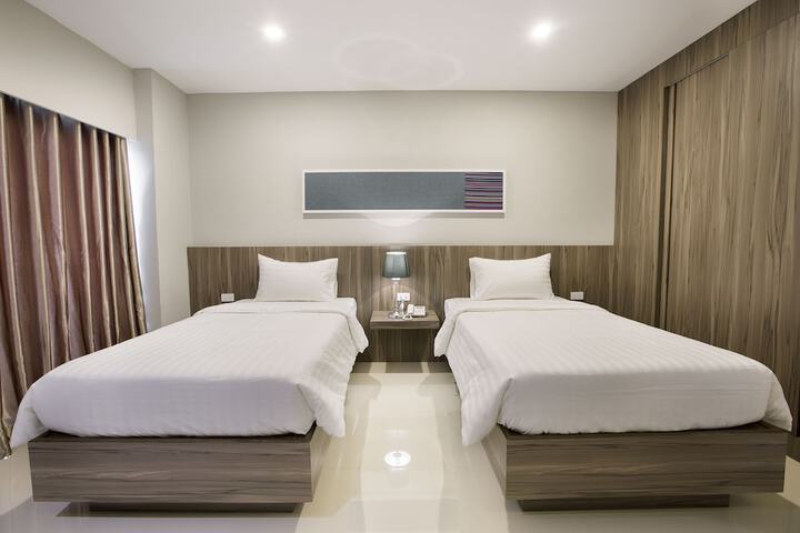 Room 15 of 46