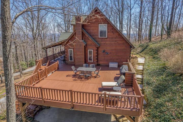 Scenic Mountain Comfort 4Br Family Getaway