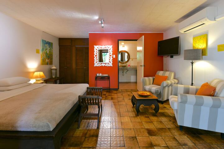 Room 26 of 114