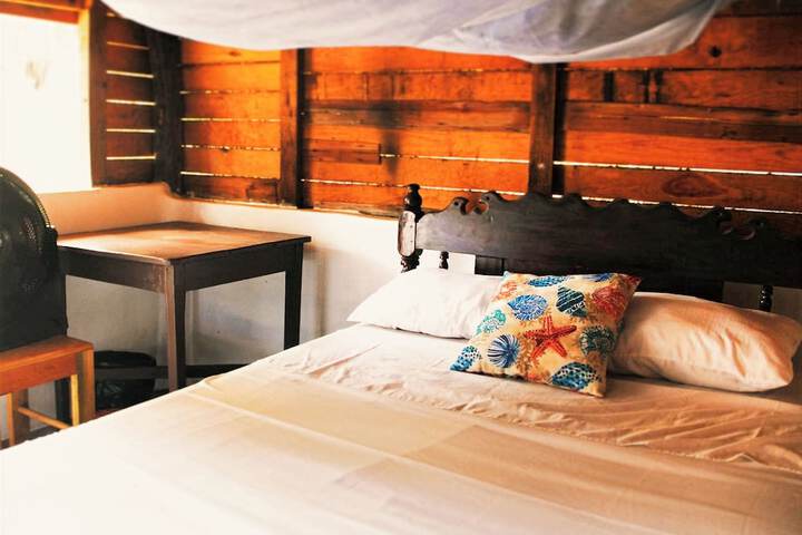 Room 27 of 51
