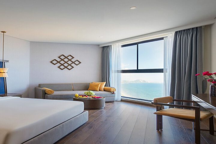 Room 3 of 130