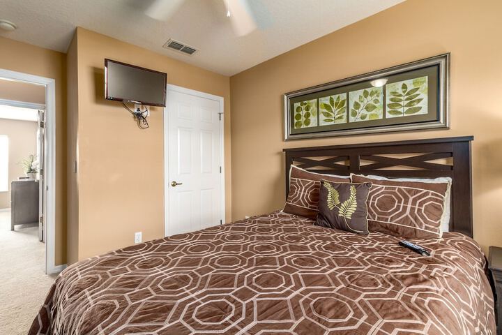 Room 3 of 17