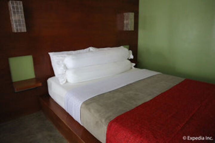 Room 18 of 34