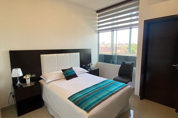 Room 3 of 9