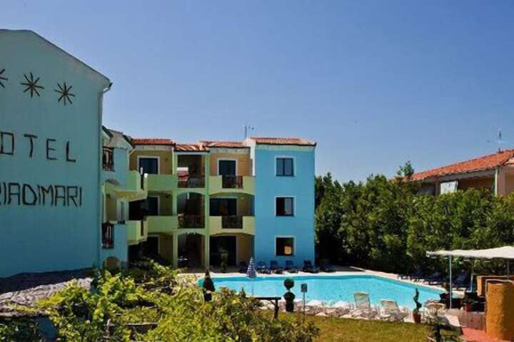 Pool Hotel
