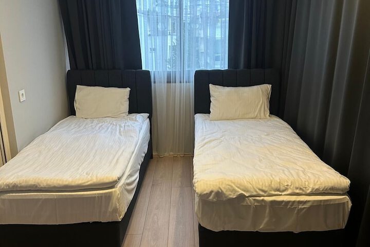 Room 15 of 43