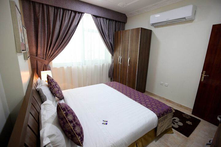 Room 25 of 63