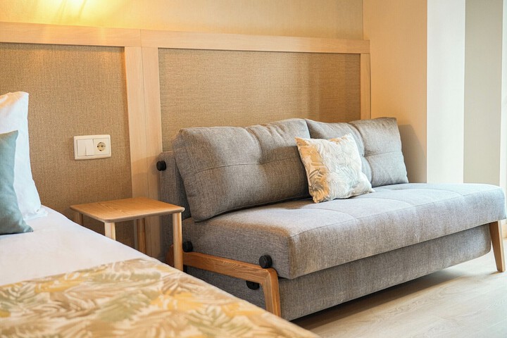 Room 14 of 30