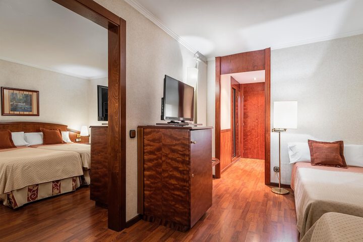 Room 42 de 129
