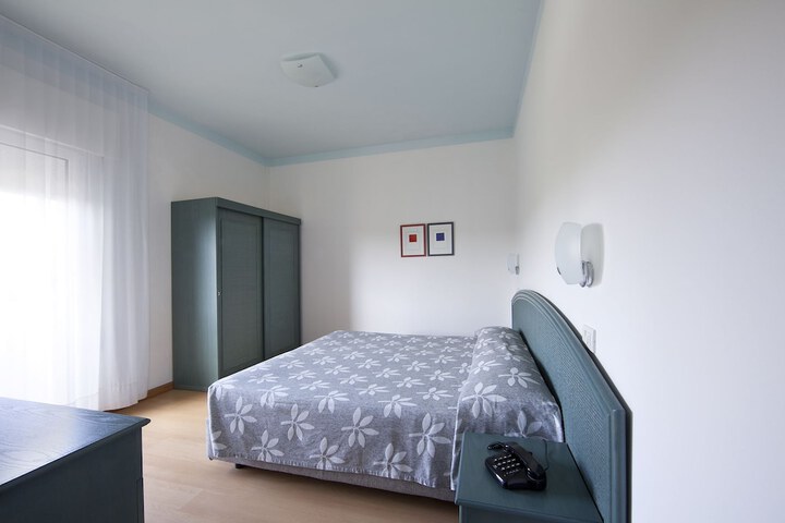Room 3 of 36