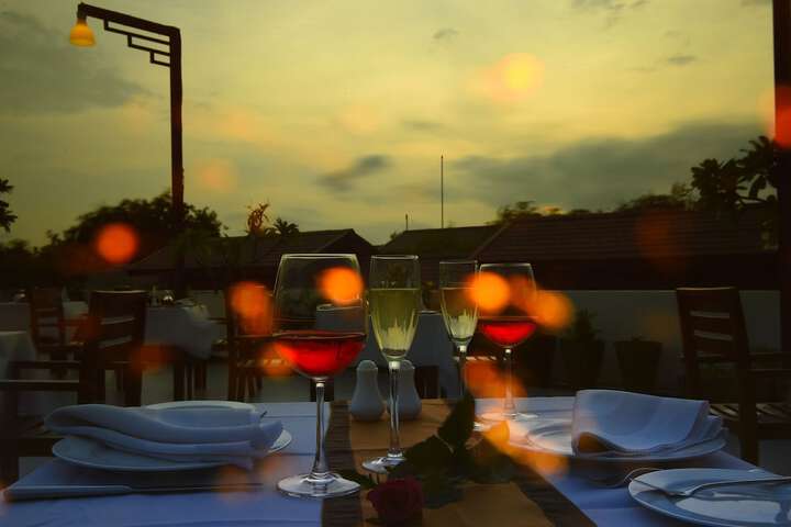 Dining 59 of 80