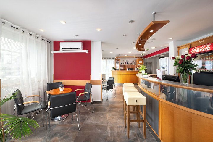 Hotel Interior 4 of 24
