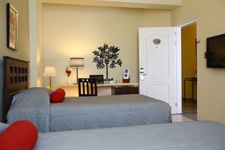 Room 11 of 26
