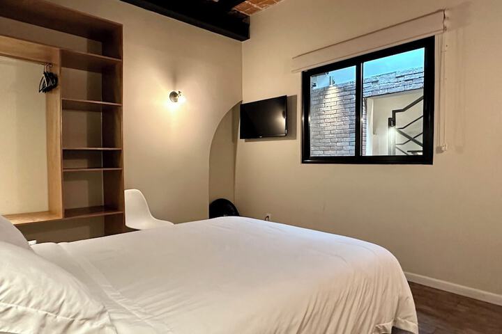 Room 11 of 57