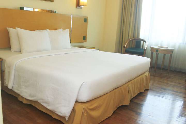 Room 10 of 44