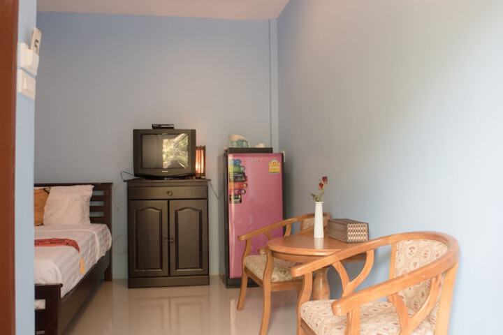 Room 12 of 30
