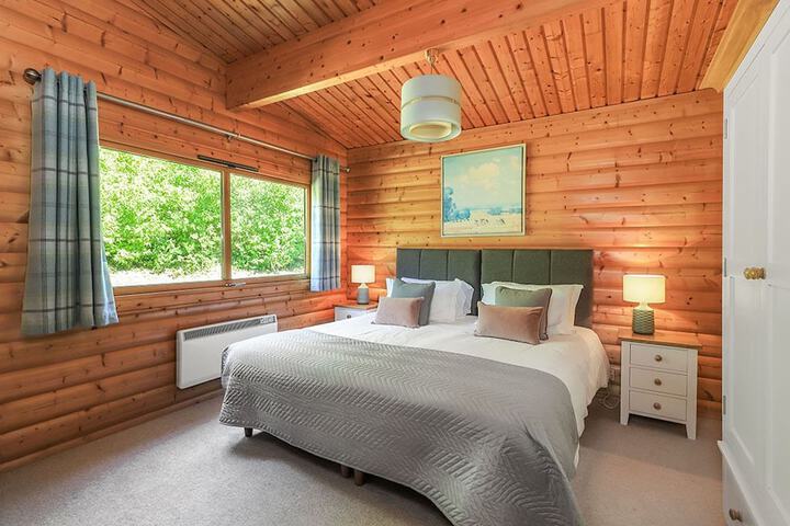 Room 3 of 30