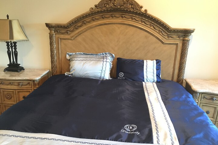 Room 25 of 47