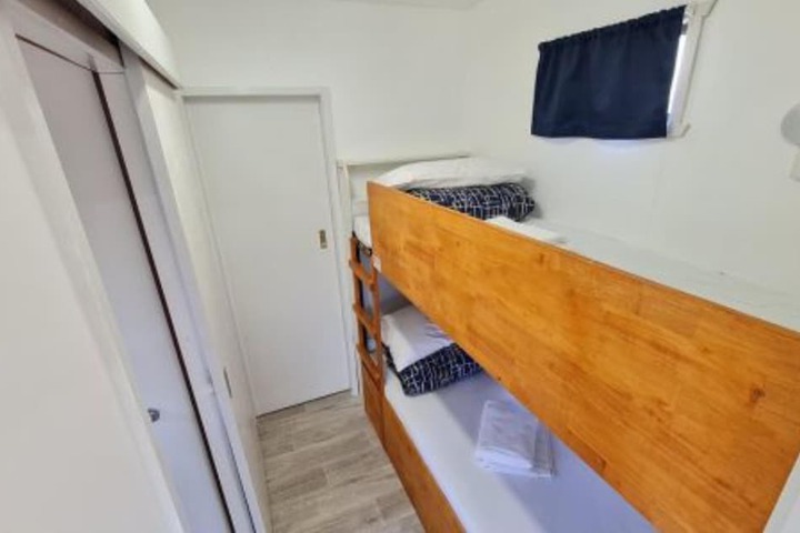 Room 15 of 64